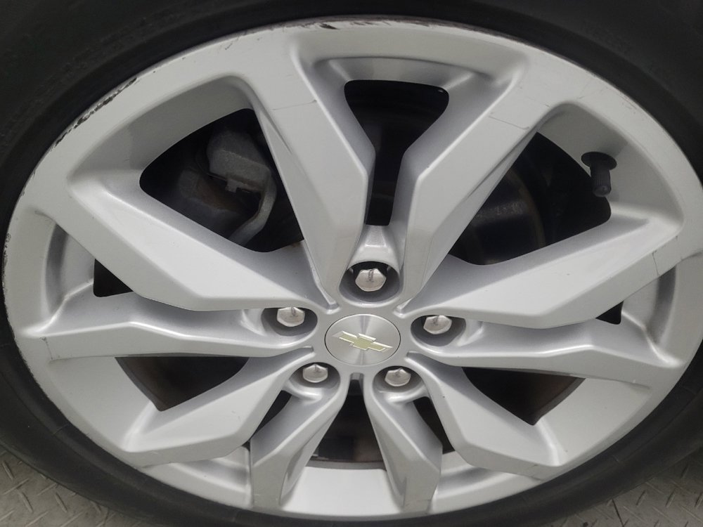 Used 2019 Chevrolet Impala LT FWD image 31