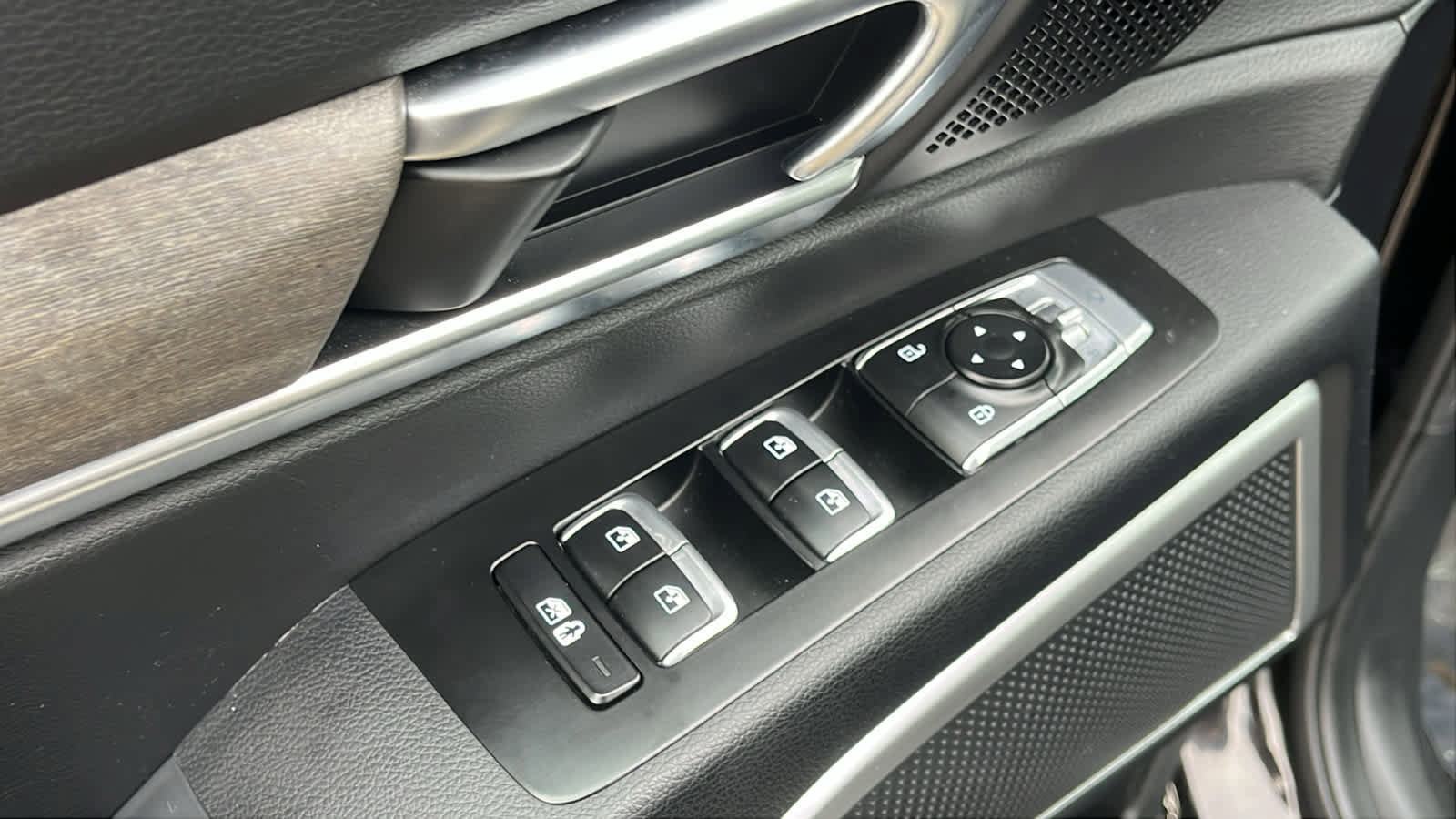 Used 2022 Kia Telluride EX w/ EX Premium Package image 30