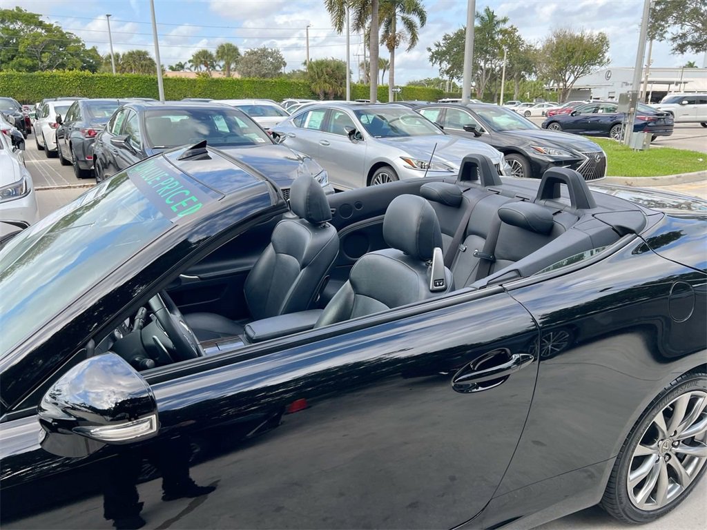 Used 2015 Lexus IS 250C image 19