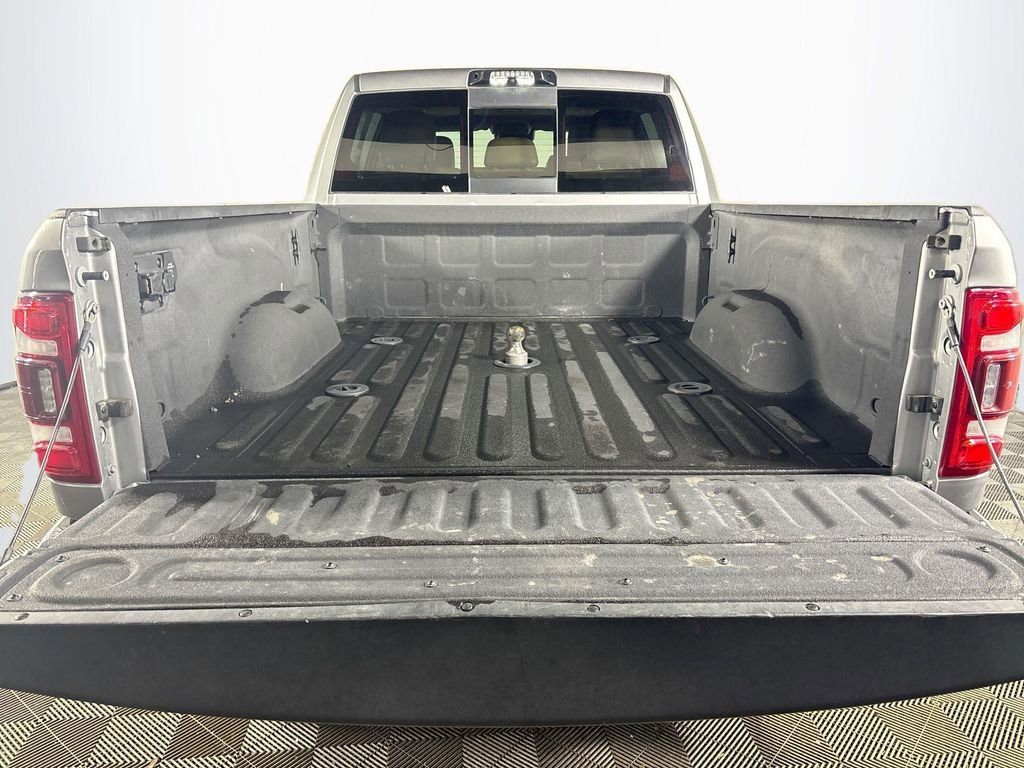 Used 2024 RAM 3500 Limited w/ Safety Group image 22
