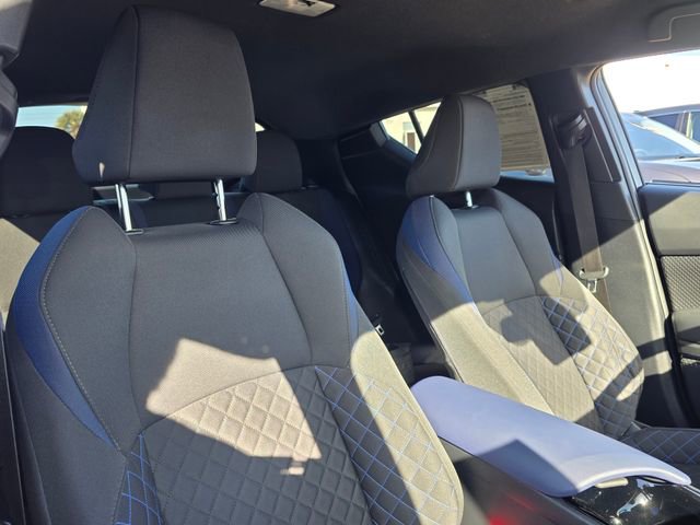 Used 2022 Toyota C-HR XLE FWD image 11