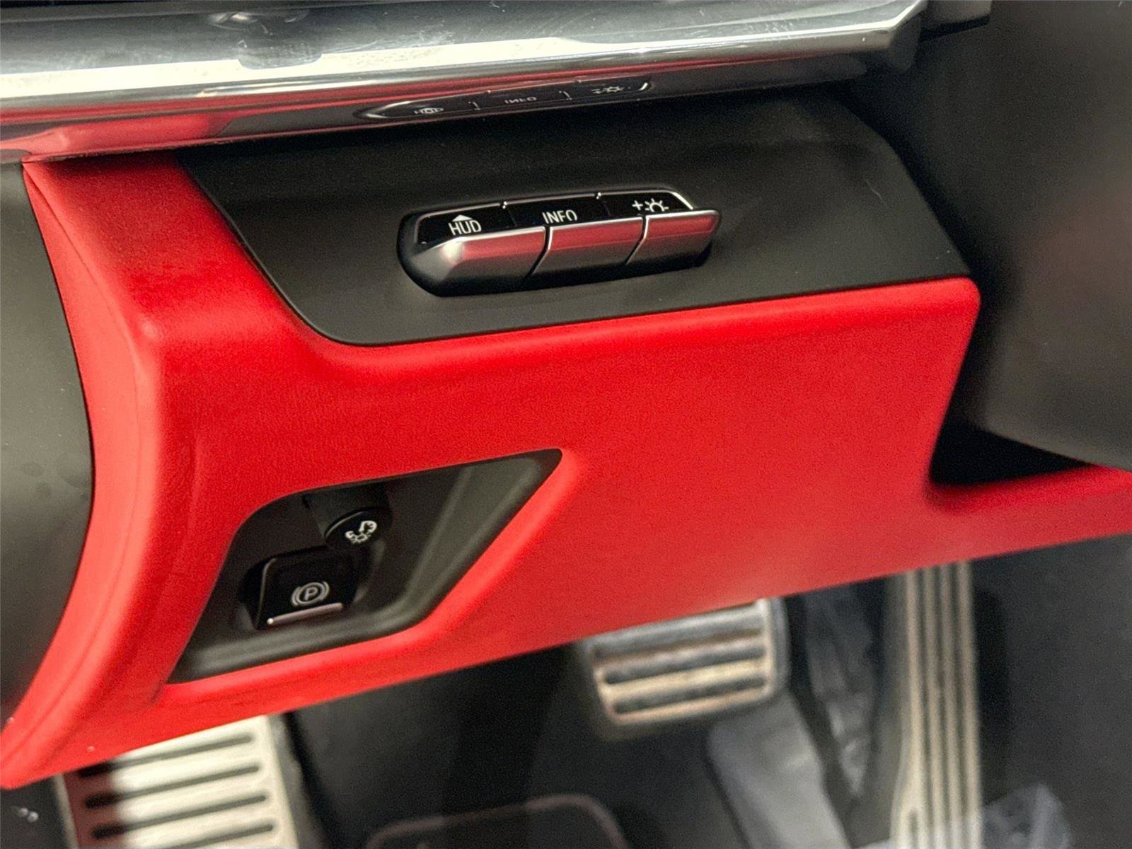 Used 2020 Chevrolet Corvette Stingray Premium Cpe w/ 3LT Preferred Equipment Group image 16