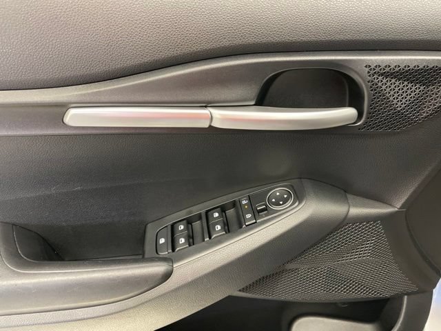 Used 2026 Kia Seltos LX FWD image 14