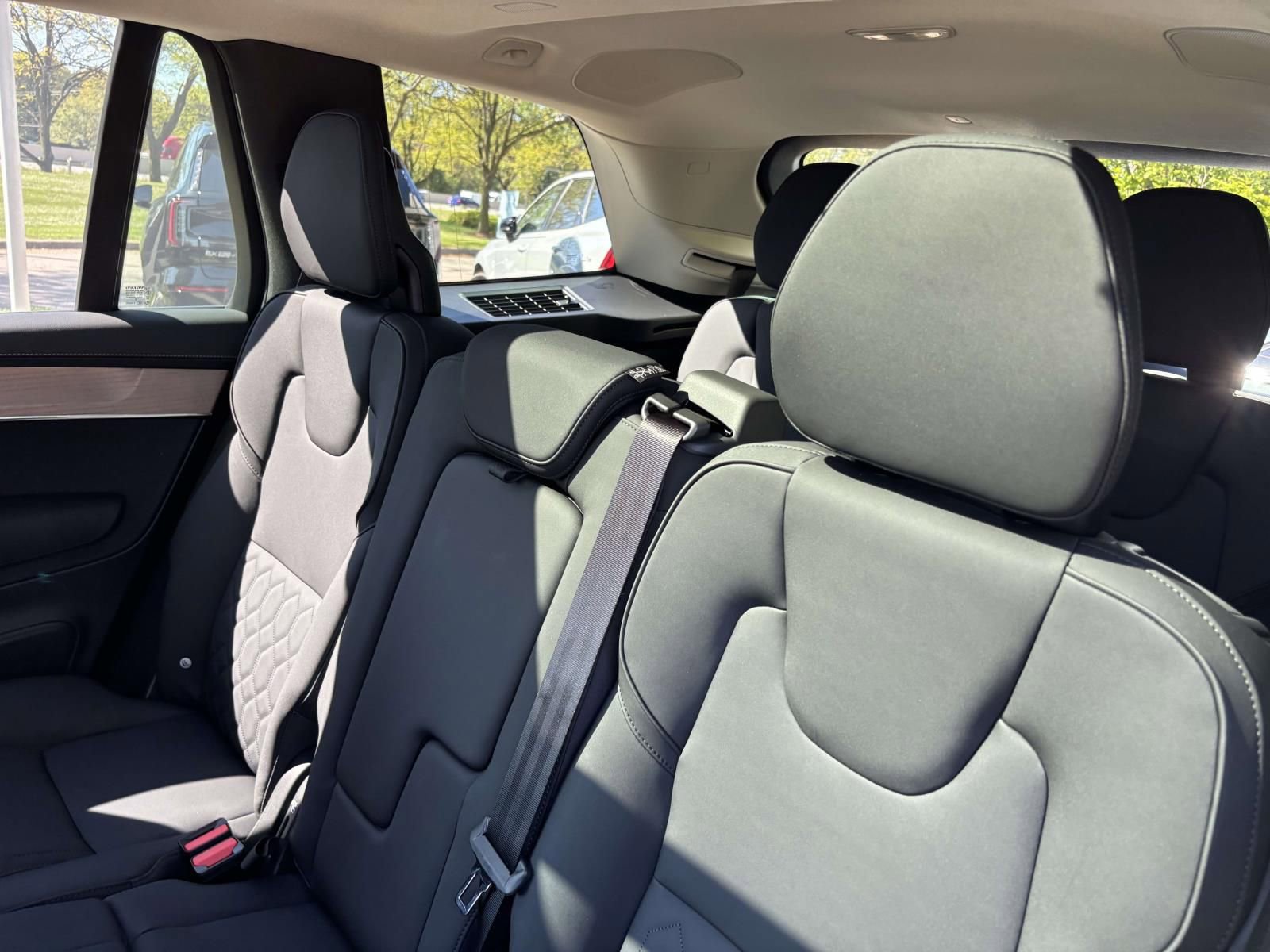 Used 2026 Volvo XC90 B6 Plus w/ Protection Package Premier AWD/4WD image 26