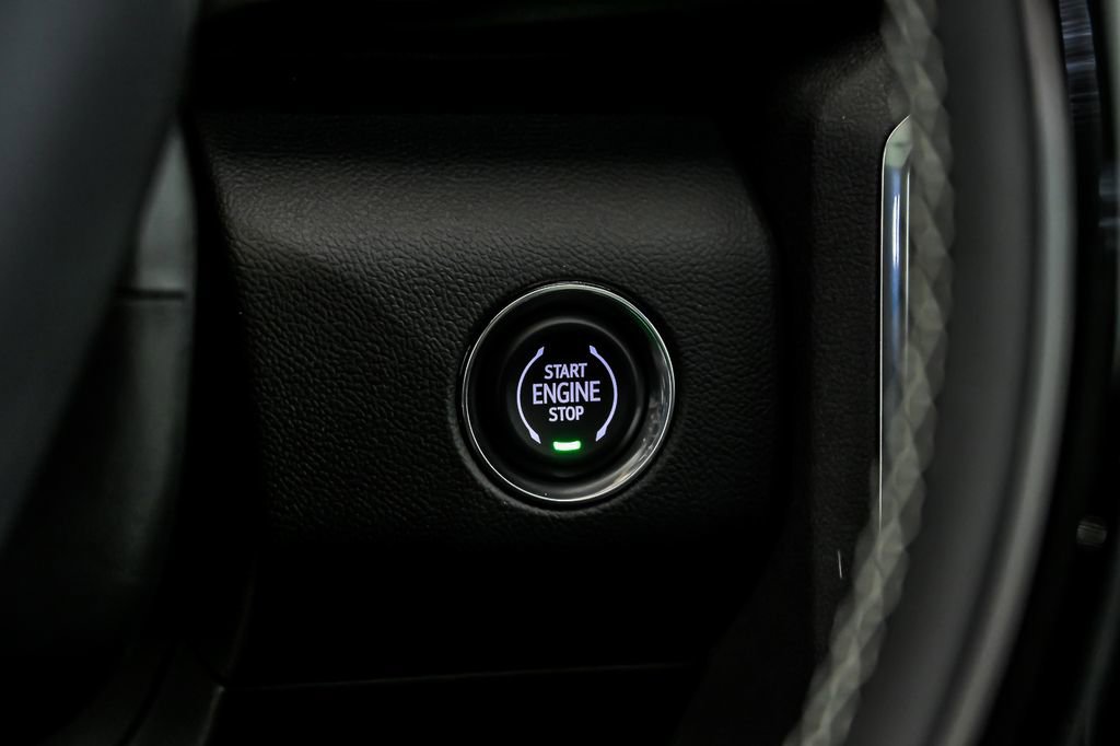 New 2026 GMC Acadia Denali w/ Super Cruise Package image 15