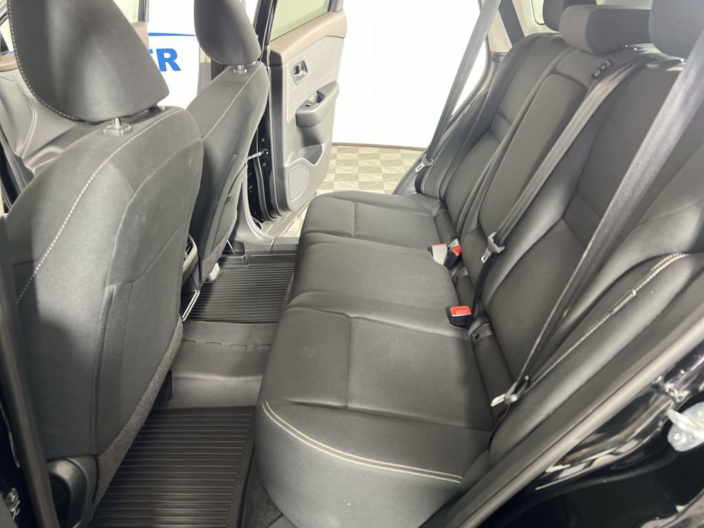 Used 2023 Nissan Rogue S image 23