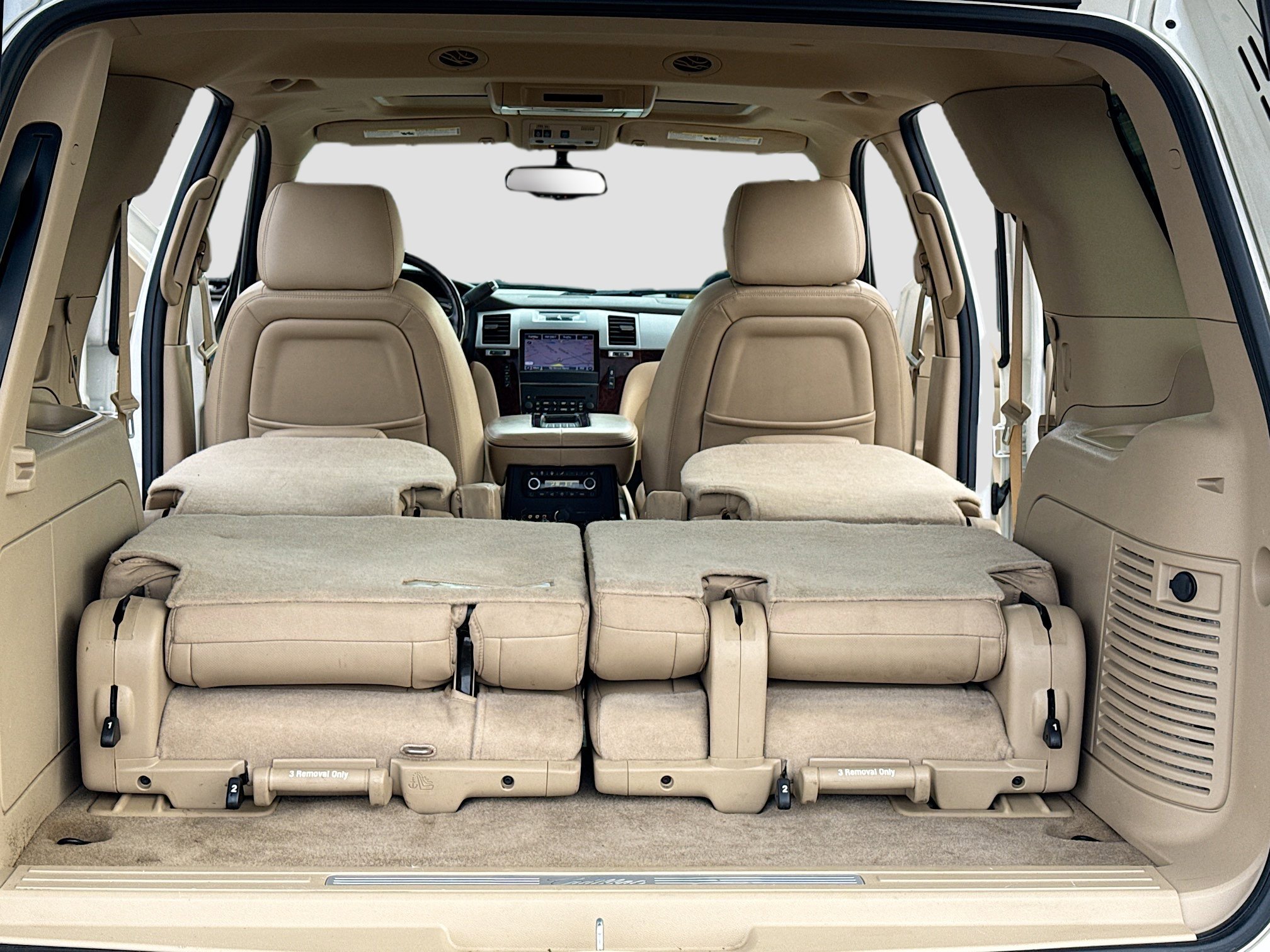 Used 2013 Cadillac Escalade Luxury image 7