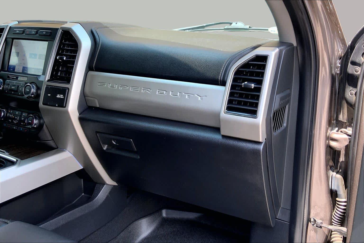 Used 2021 Ford F250 Lariat w/ Lariat Value Package AWD/4WD image 18