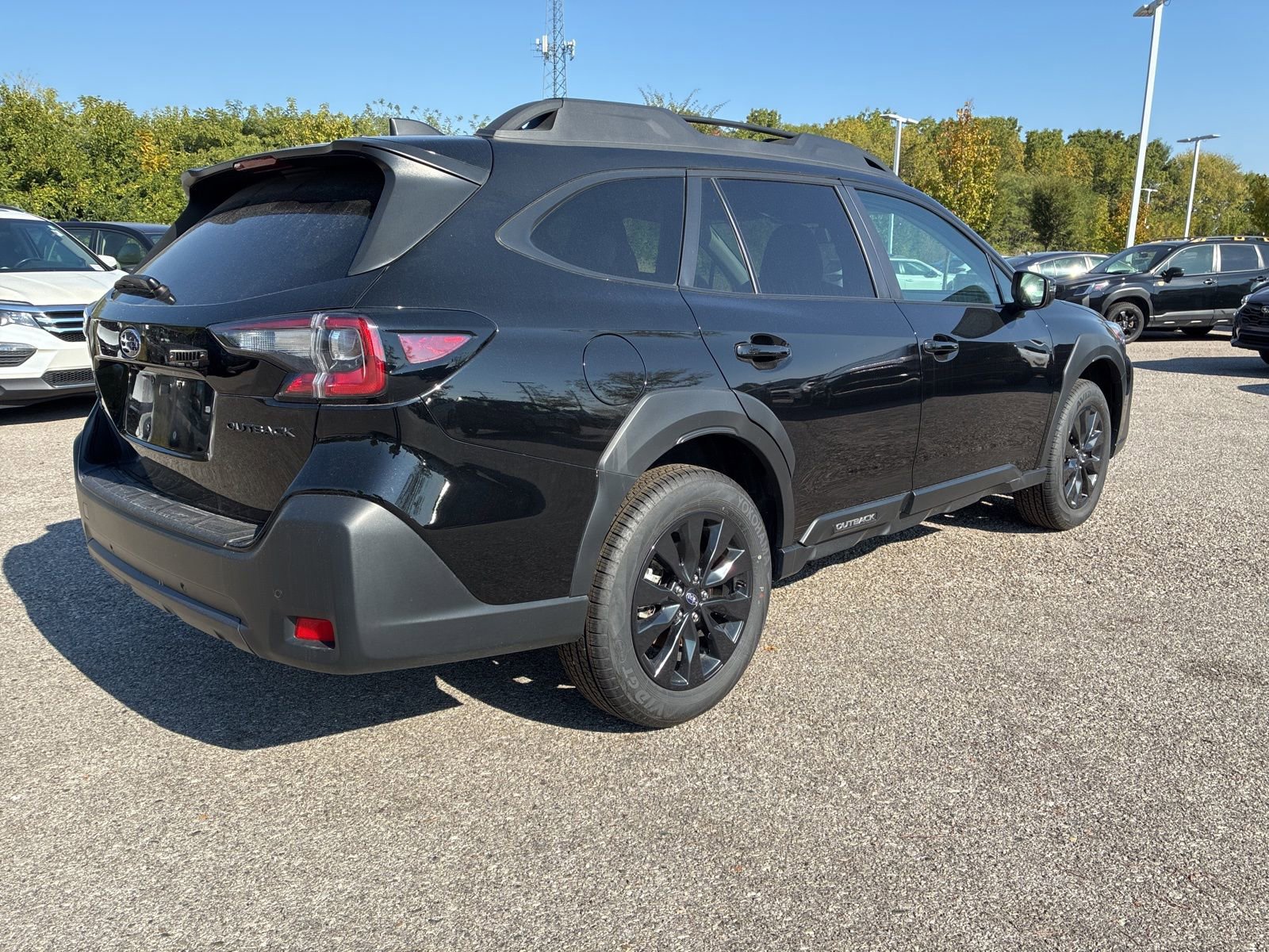 Used 2025 Subaru Outback Onyx Edition image 8