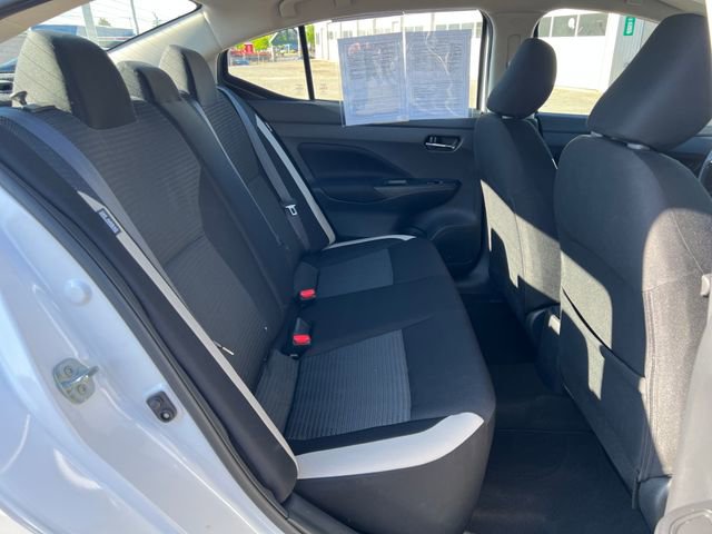 Used 2021 Nissan Versa SV FWD image 13