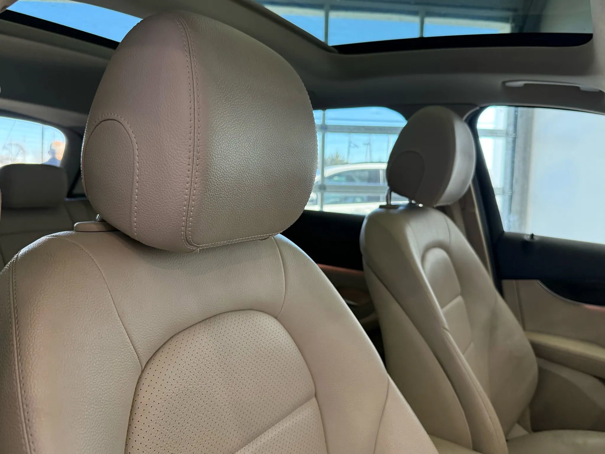 Used 2019 Mercedes-Benz GLC 300 image 19