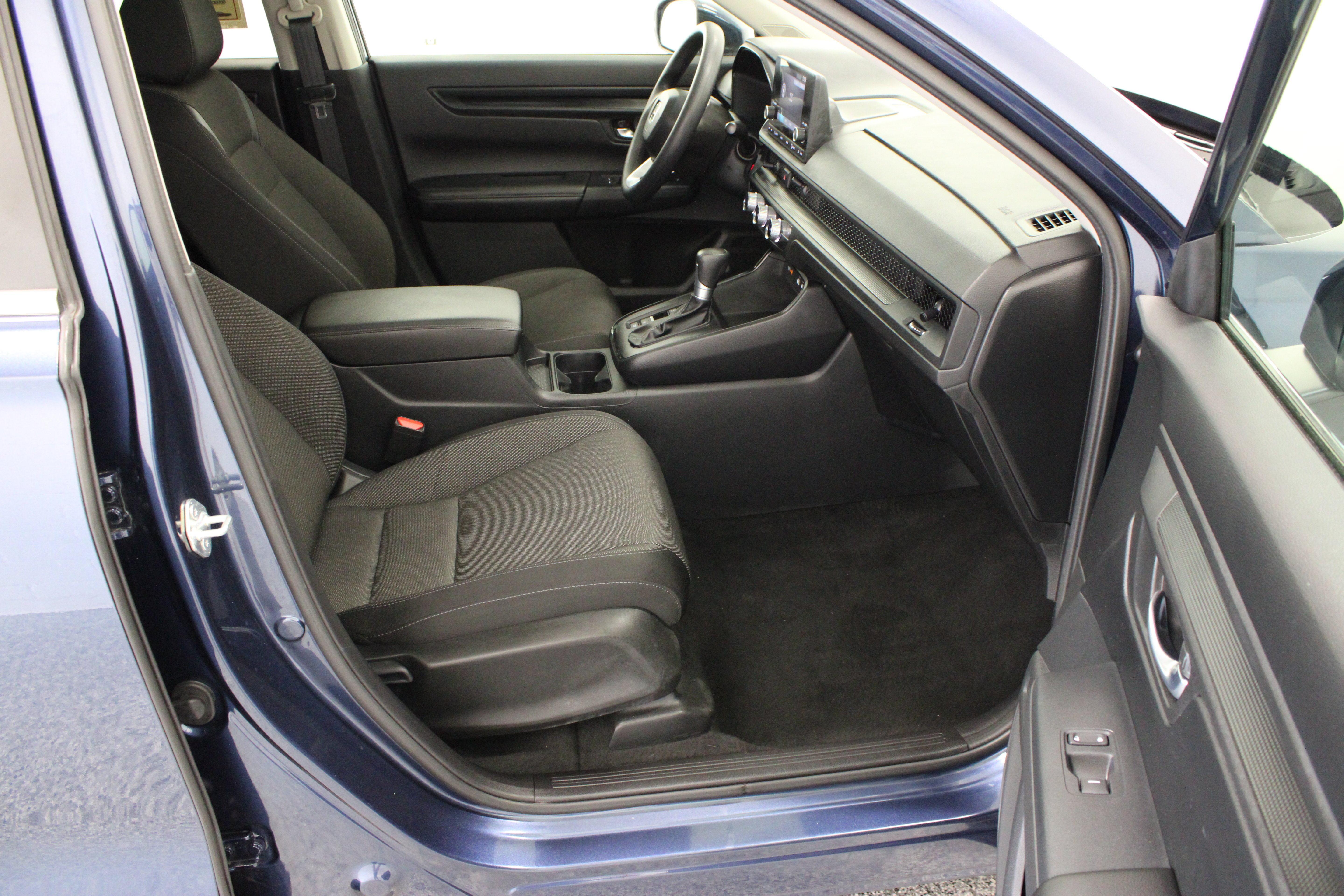 Used 2025 Honda CR-V EX image 38