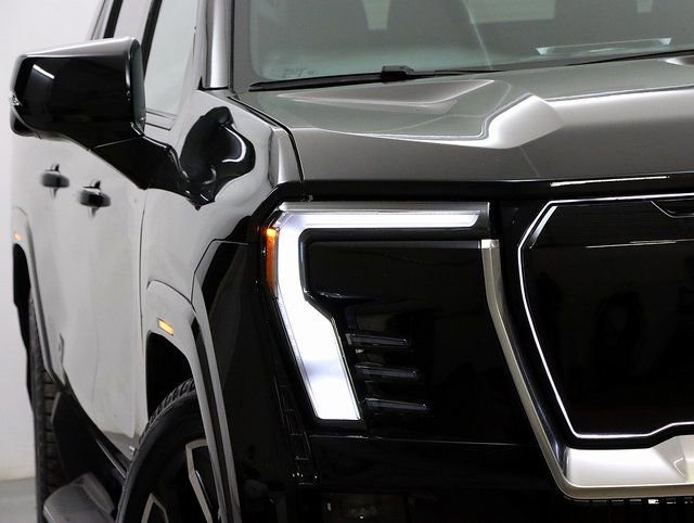 New 2025 GMC Sierra EV Denali image 4