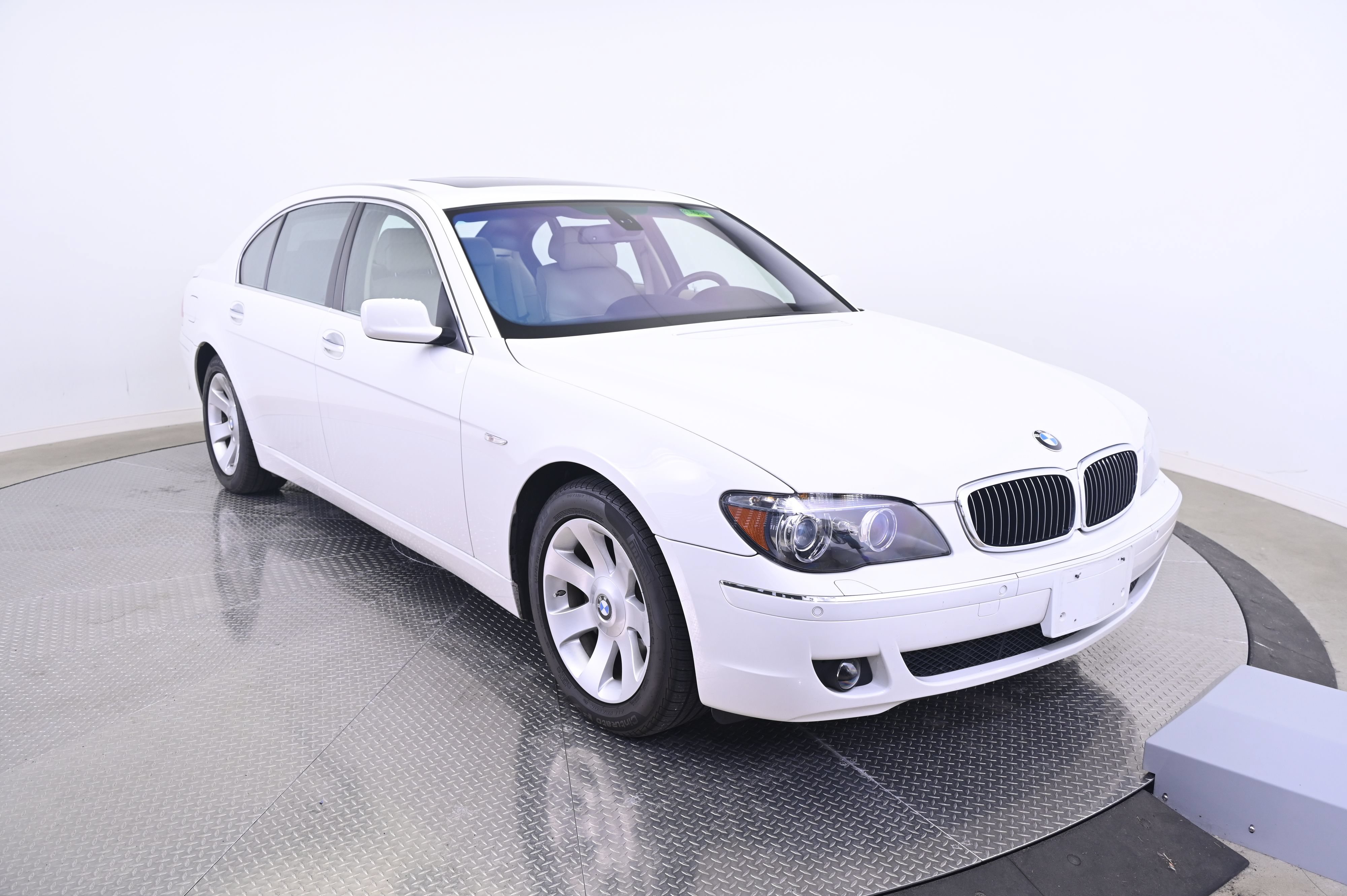 Used 2007 BMW 750Li RWD image 9