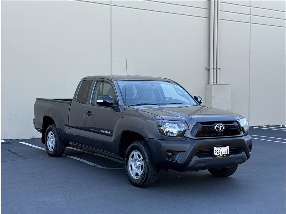 Used 2014 Toyota Tacoma 2WD Access Cab w/ Convenience Package image 3