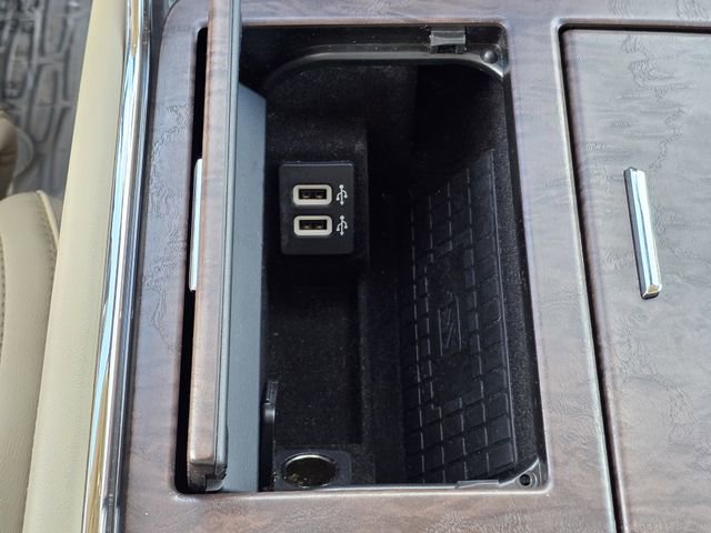 Used 2018 Lincoln Navigator Select w/ Technology Package image 24