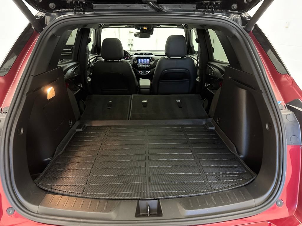 Used 2021 Chevrolet TrailBlazer RS w/ Sun and Liftgate Package FWD image 7