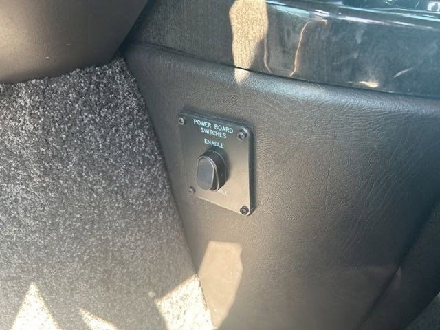 Used 2023 Chevrolet Express 2500 RWD image 27