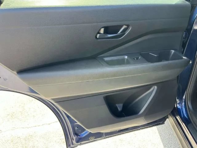 Certified 2025 Nissan Pathfinder SV AWD/4WD image 19