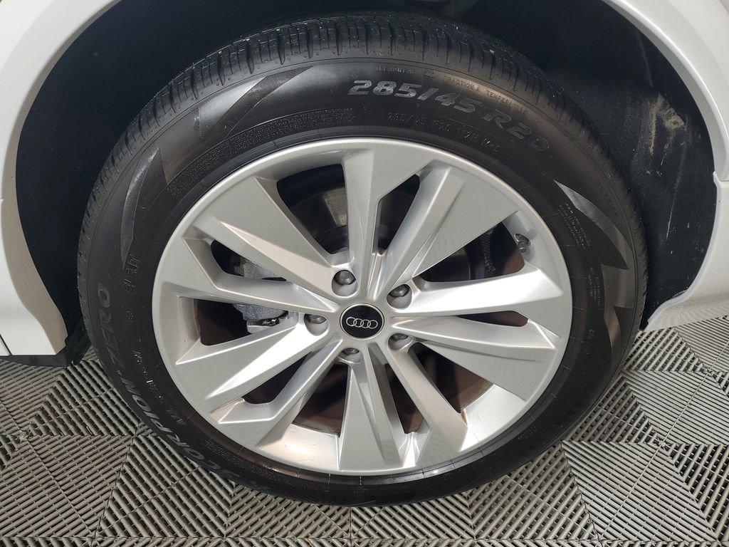 Used 2025 Audi Q6 e-tron Premium Plus w/ Premium Plus image 10