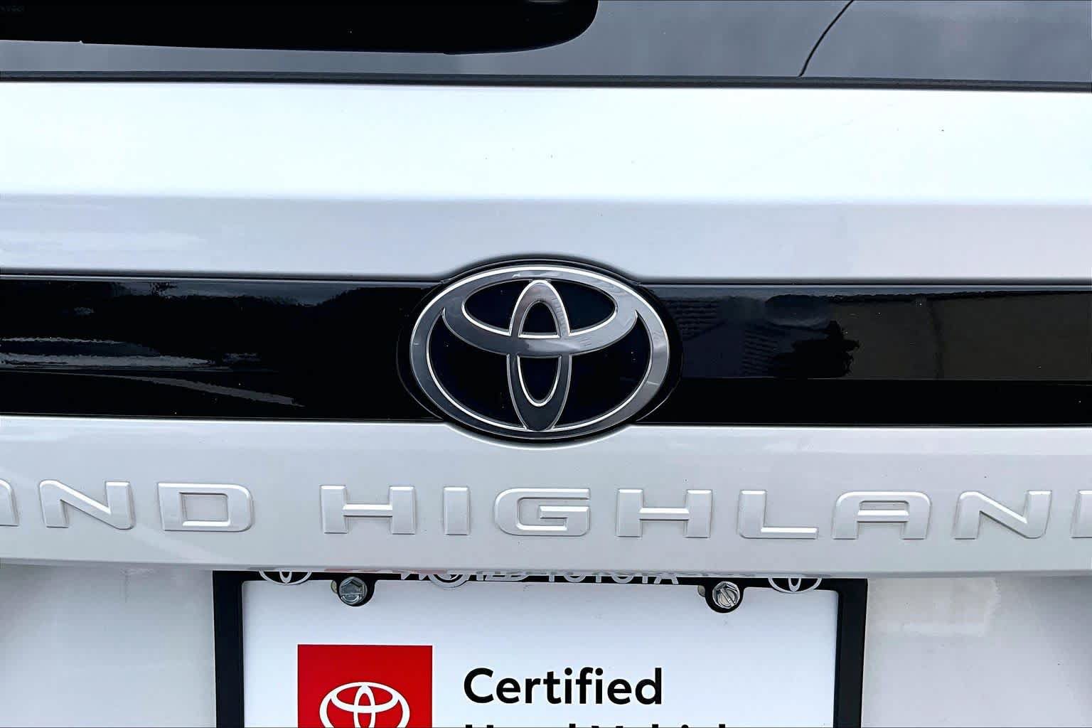 Certified 2025 Toyota Grand Highlander FWD image 31