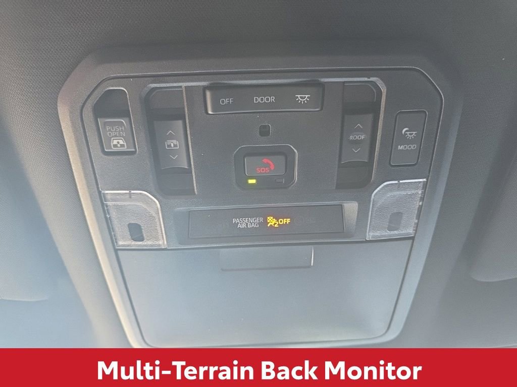 Used 2024 Toyota Tundra Platinum image 32