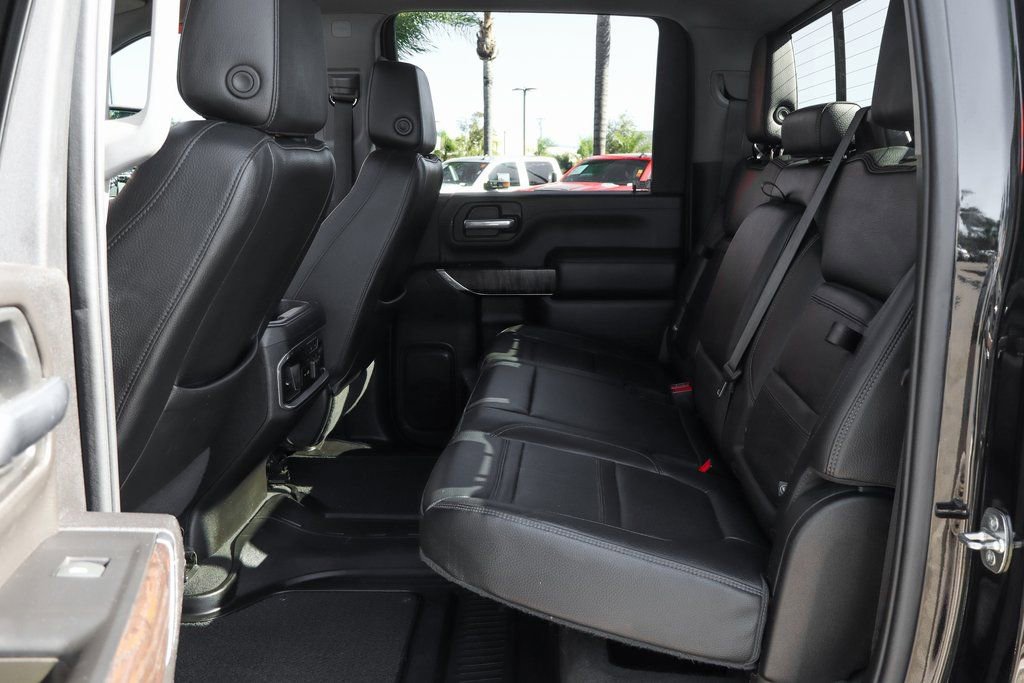 Used 2023 GMC Sierra 3500 Denali w/ Denali Black Diamond Edition image 38