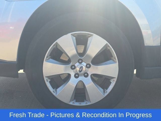 Used 2012 Subaru Outback 2.5i Limited w/ Moonroof Pkg AWD/4WD image 9