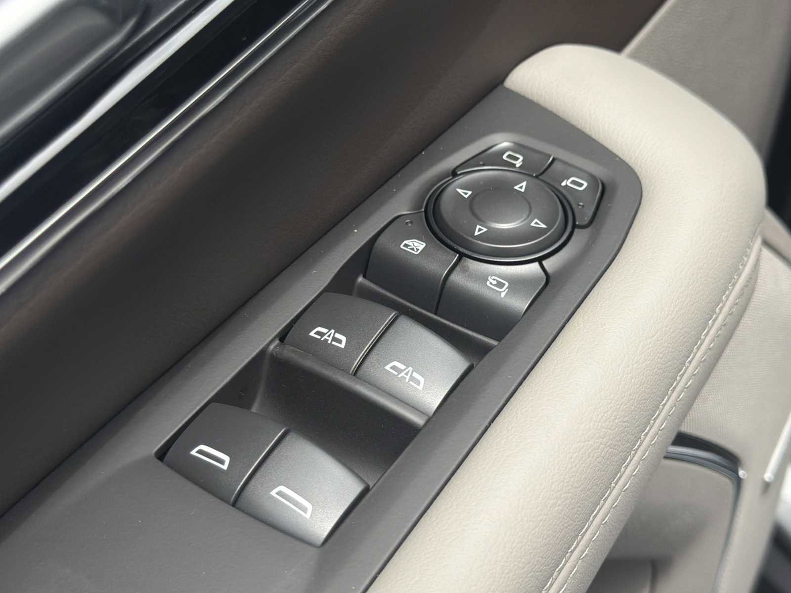 New 2026 GMC Yukon Elevation w/ Elevation Premium Package AWD/4WD image 19
