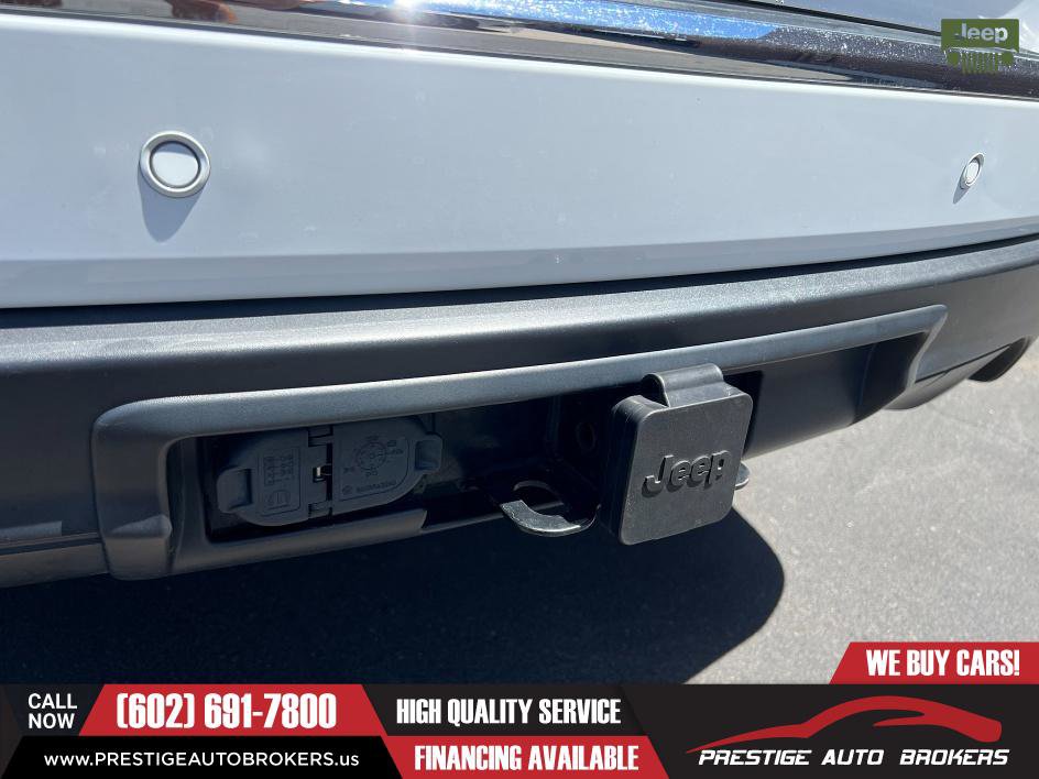 Used 2021 Jeep Grand Cherokee Limited w/ Trailer Tow Group IV image 18