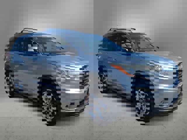 Used 2016 Toyota Highlander Limited image 2