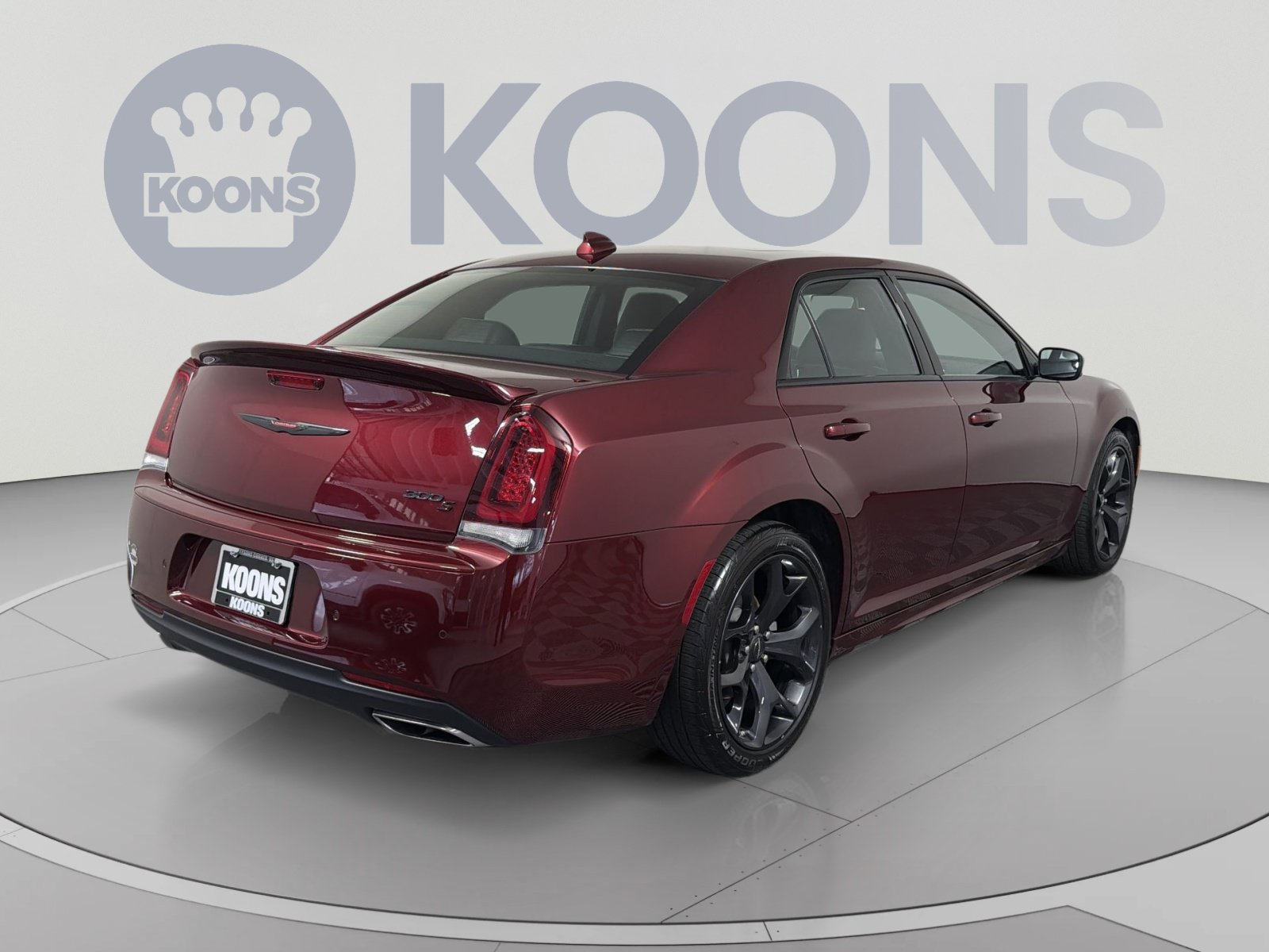 Used 2023 Chrysler 300 S w/ Comfort Group RWD image 7