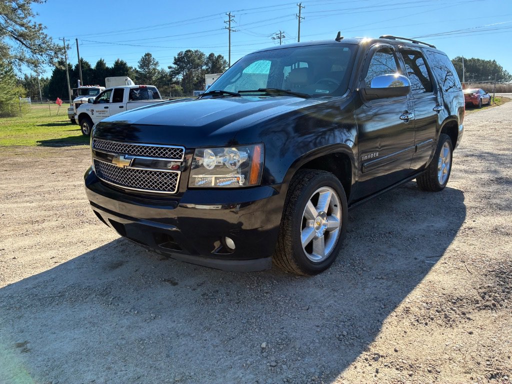 Used 2008 Chevrolet Tahoe LTZ w/ LTZ Preferred Equipment Group image 1