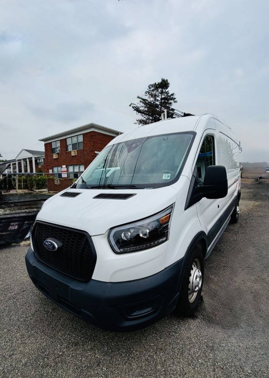 Used 2023 Ford Transit 250 Medium Roof AWD w/ Load Area Protection Package image 2