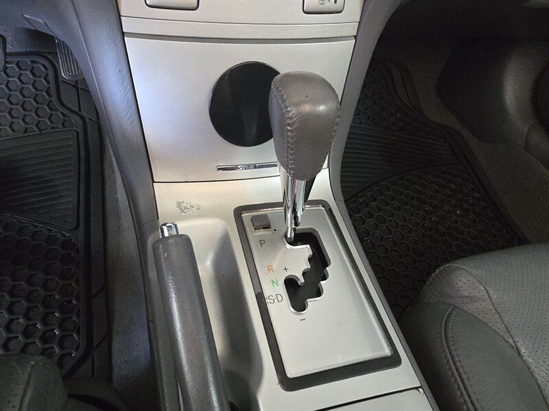 Used 2008 Toyota Solara SE FWD image 30