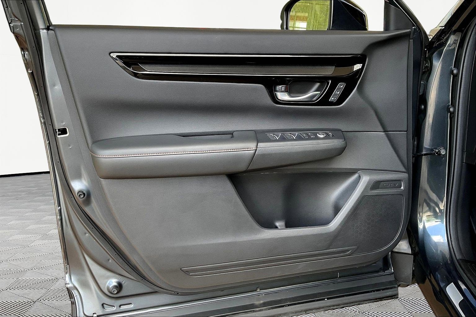 Used 2023 Honda CR-V Sport Touring image 19