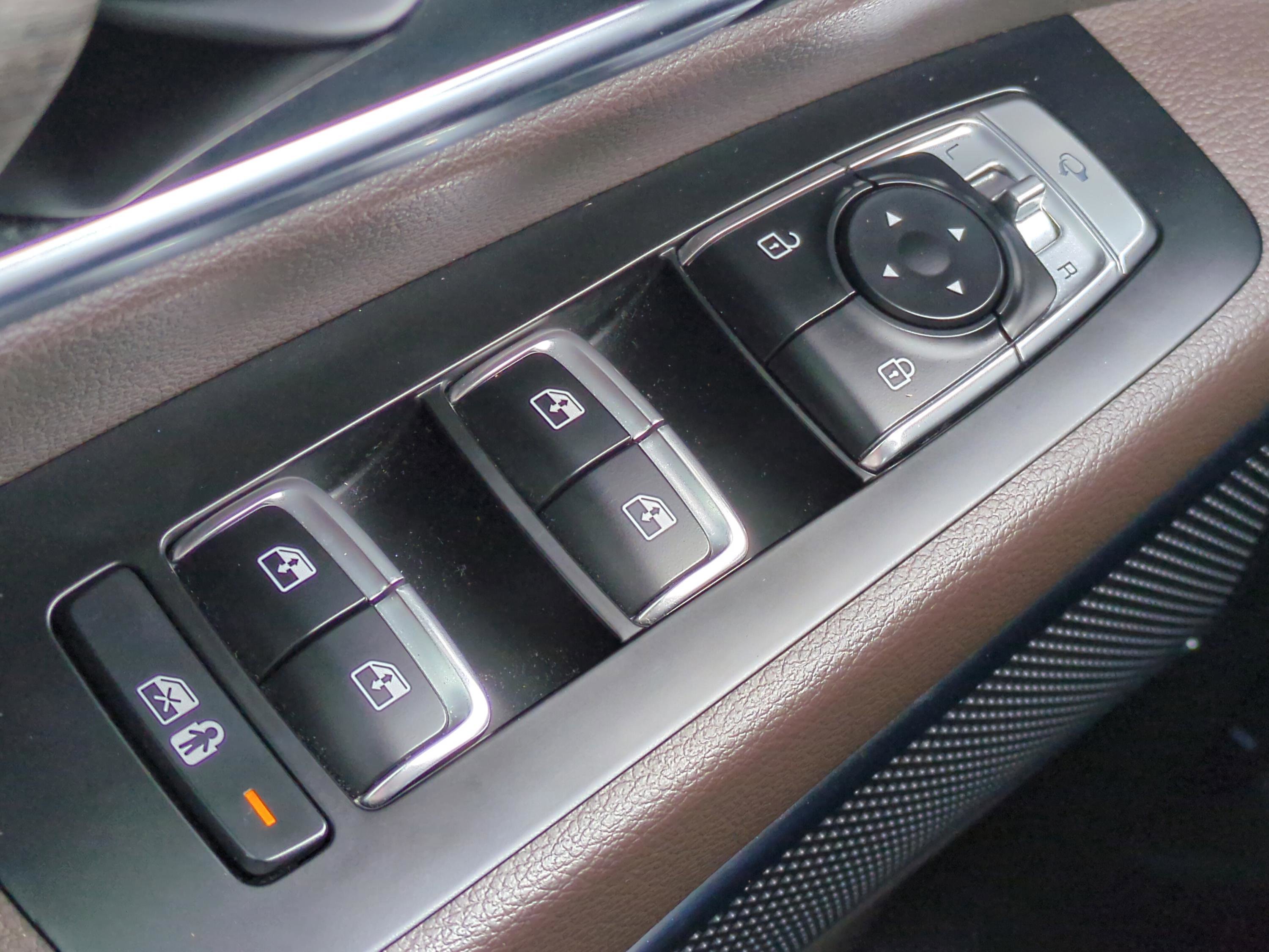 Certified 2022 Kia Telluride SX w/ Nightfall Edition Package image 25