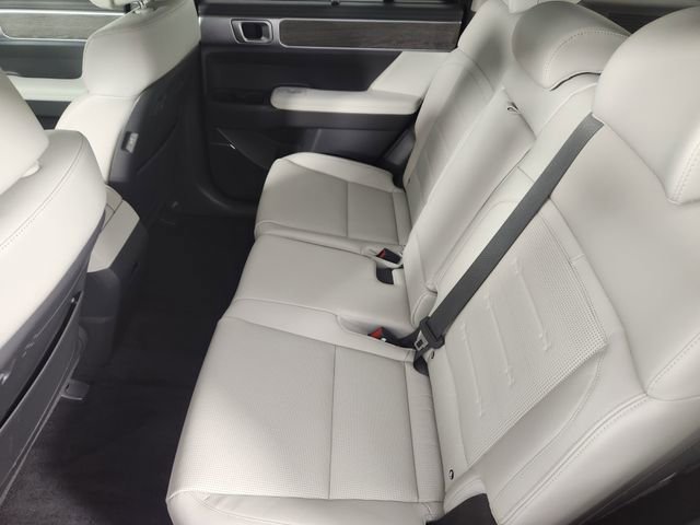 Used 2025 Hyundai Santa Fe Limited AWD/4WD image 12