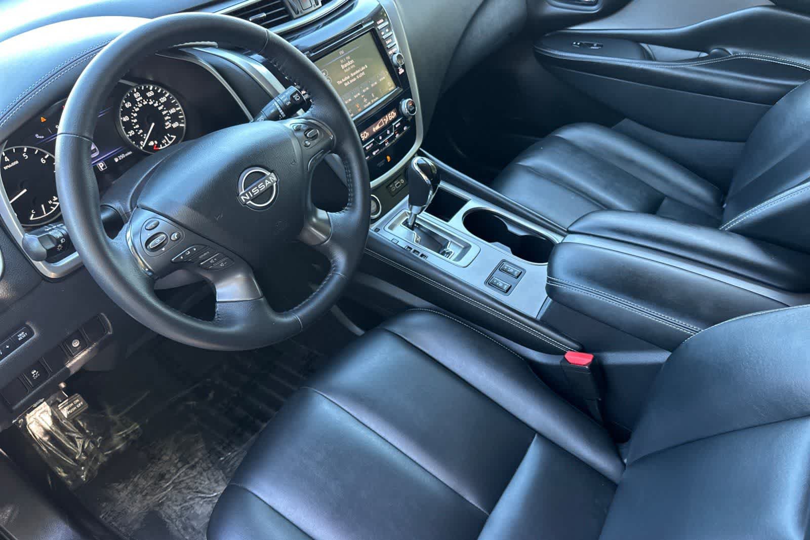 Certified 2023 Nissan Murano SV w/ SV Midnight Edition Package FWD image 12