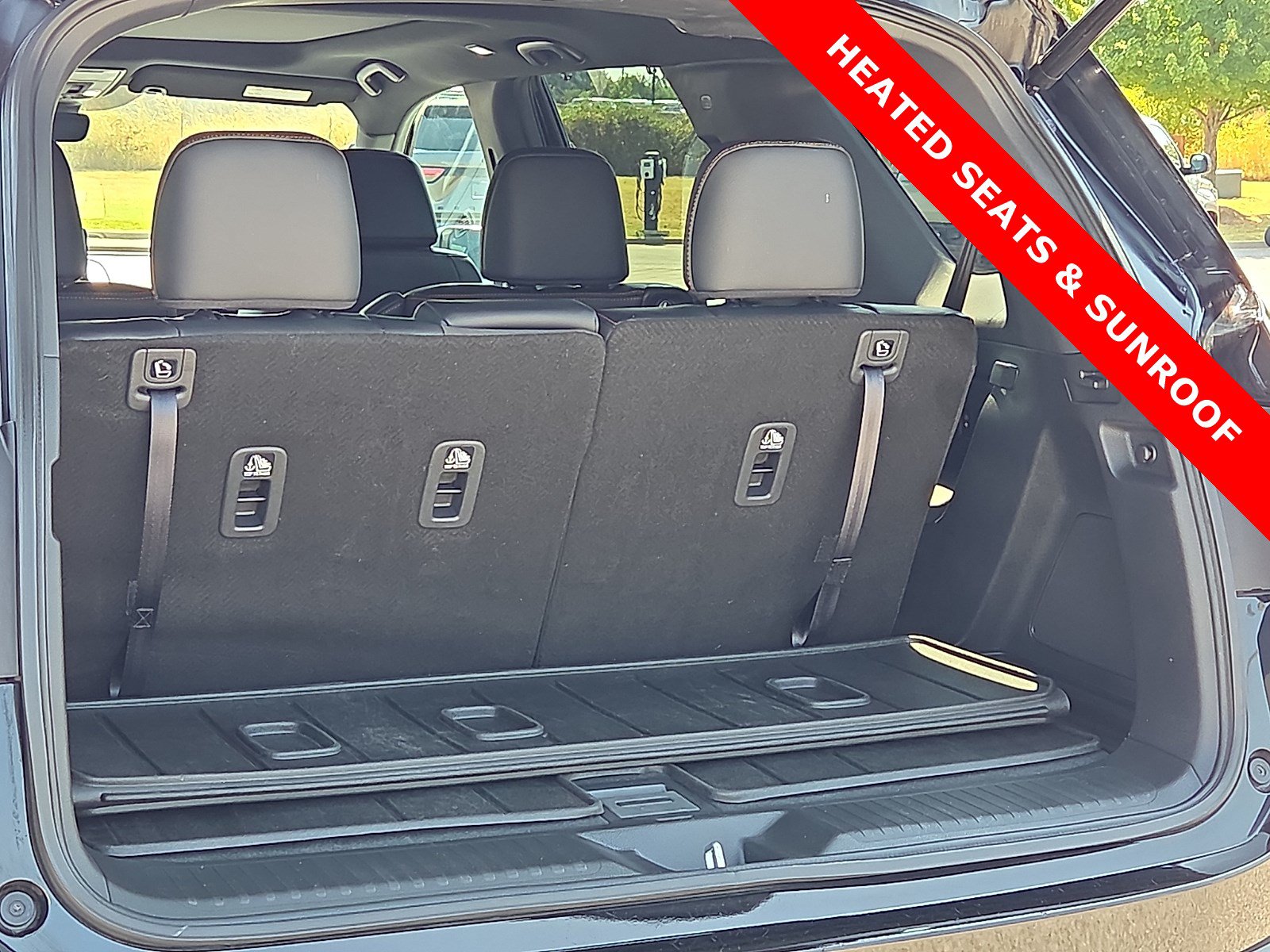 Used 2025 Honda Pilot TrailSport image 9