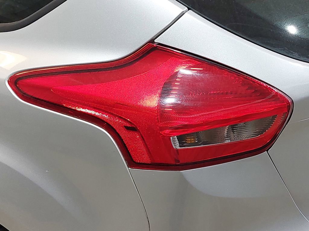 Used 2016 Ford Focus SE FWD image 34