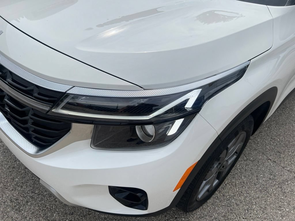 Certified 2024 Kia Seltos S AWD/4WD image 29