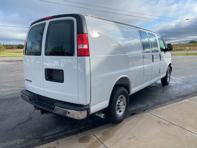 New 2025 Chevrolet Express 3500 Extended w/ Driver Convenience Package image 4