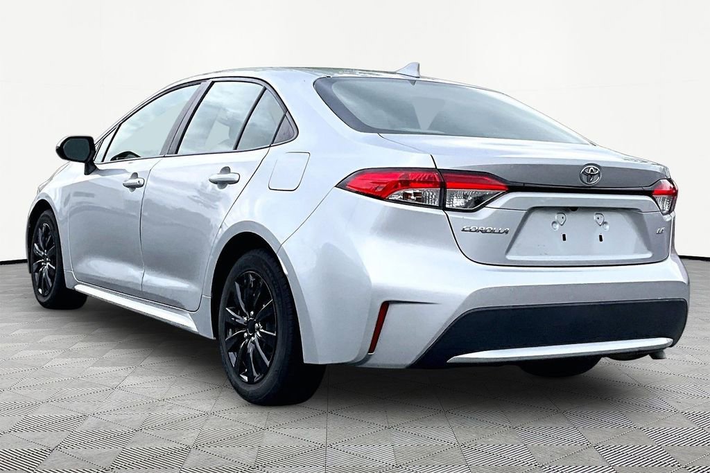 Used 2020 Toyota Corolla LE FWD image 4