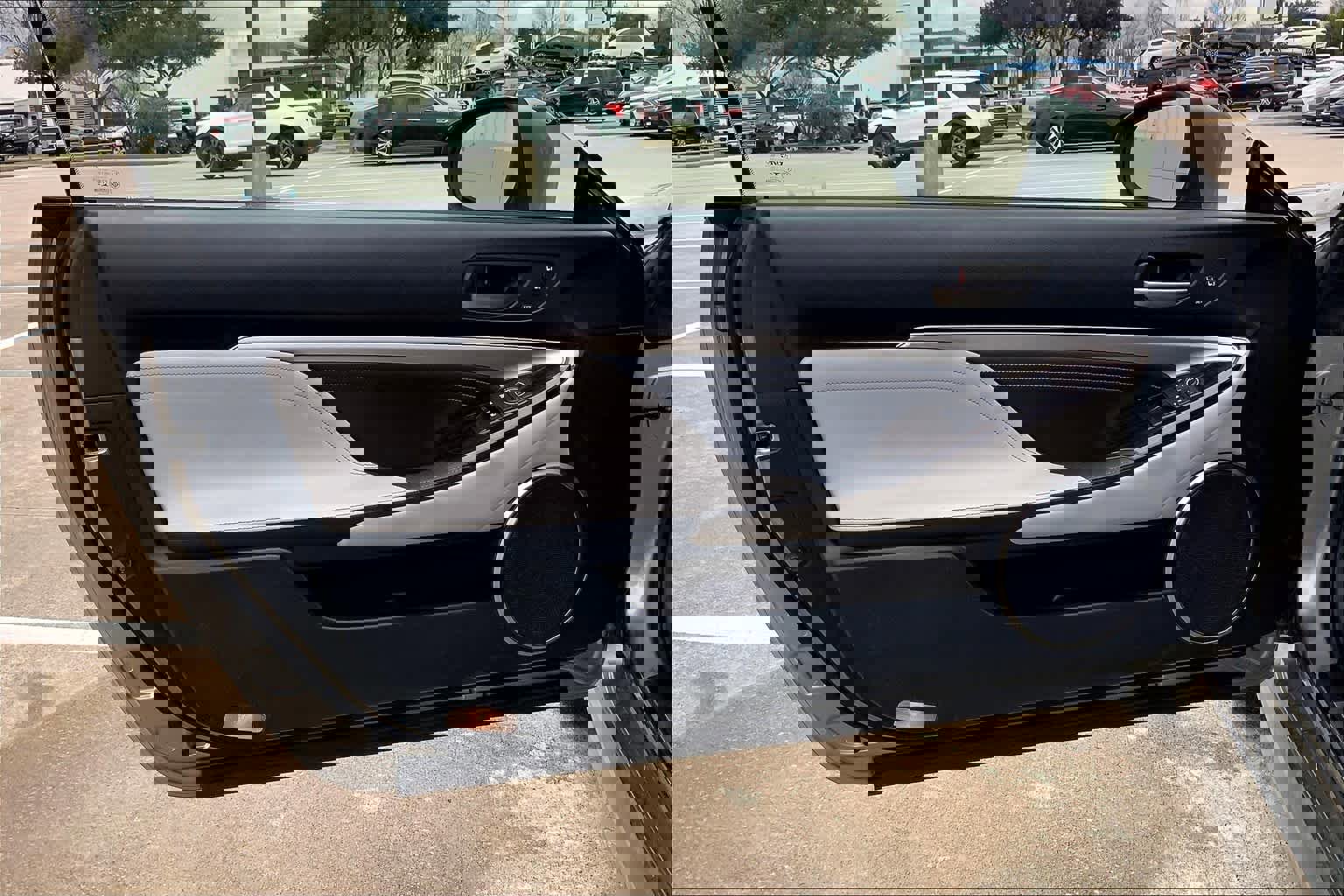 Used 2015 Lexus RC 350 w/ Luxury Package image 22