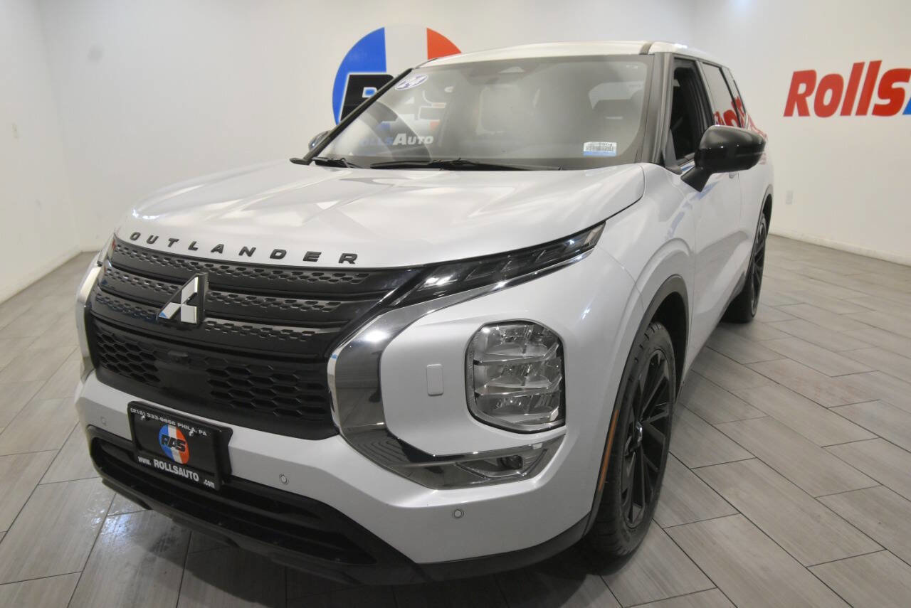 Used 2024 Mitsubishi Outlander SE
