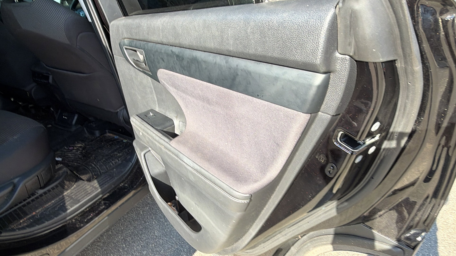 Used 2020 Toyota Highlander LE image 20