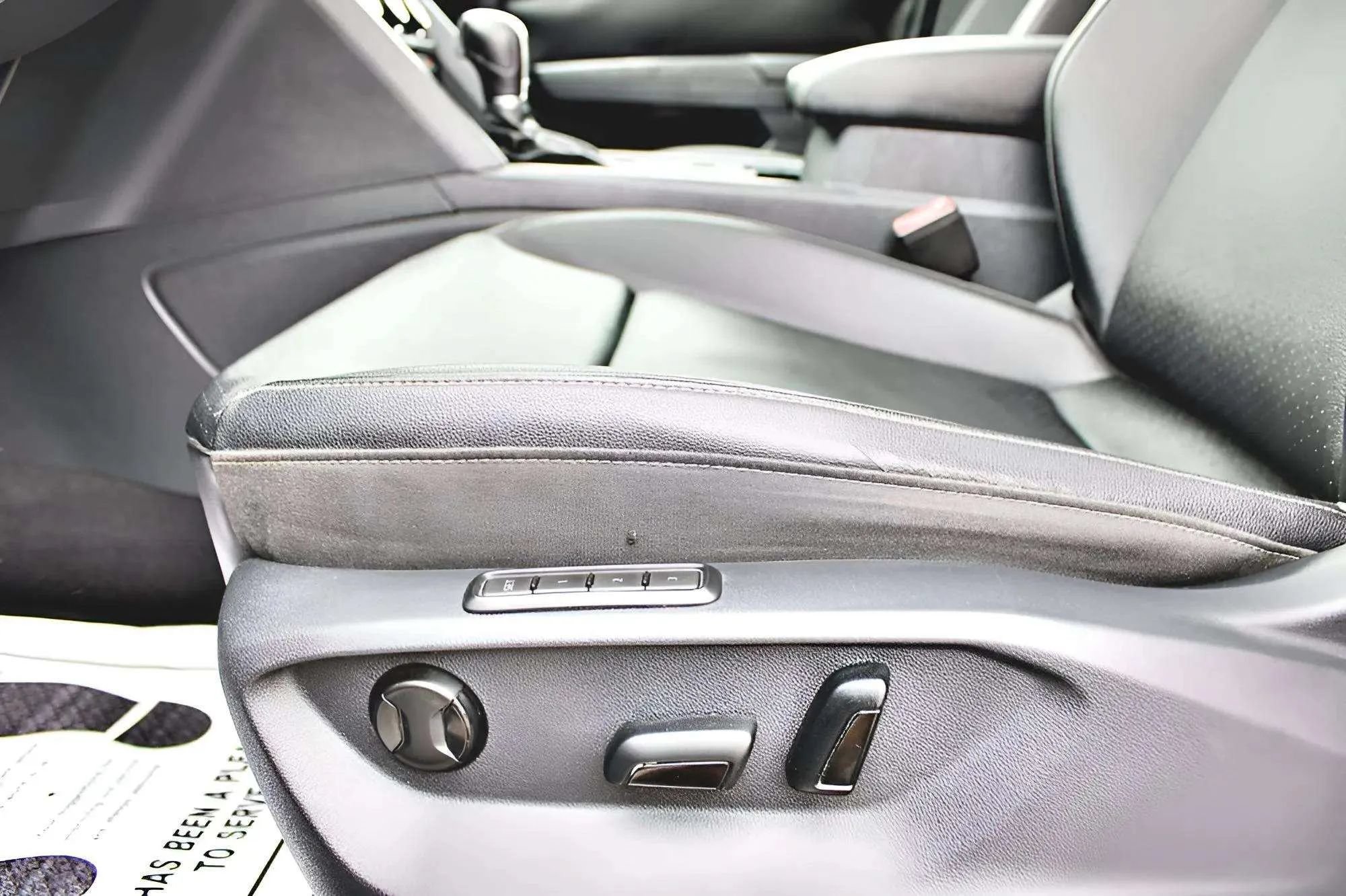 Used 2019 Volkswagen Atlas SEL FWD image 21