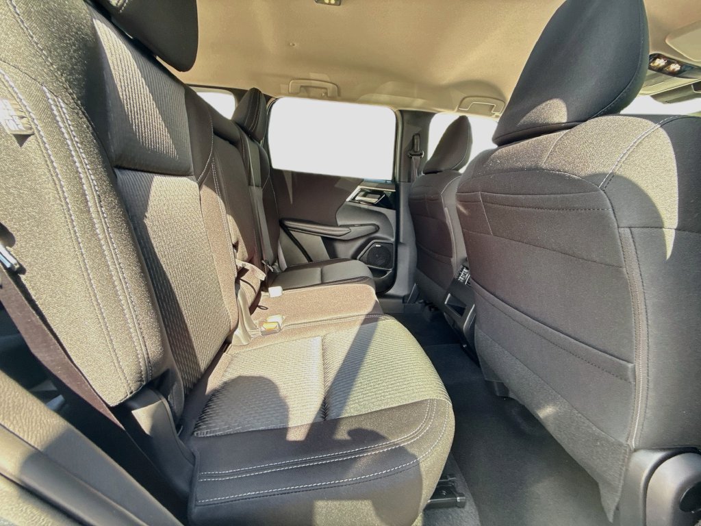 New 2026 Mitsubishi Outlander ES FWD image 28