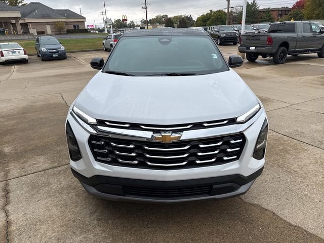 New 2026 Chevrolet Equinox LT w/ Convenience Package II image 2